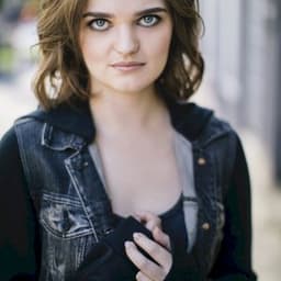 Laine MacNeil