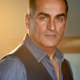 Navid Negahban