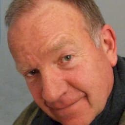 Tom Chadbon