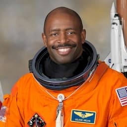 Leland Melvin