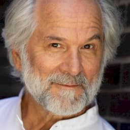 John Kapelos