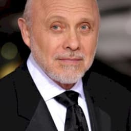 Hector Elizondo