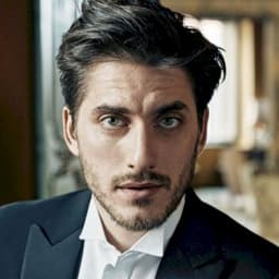Luca Marinelli
