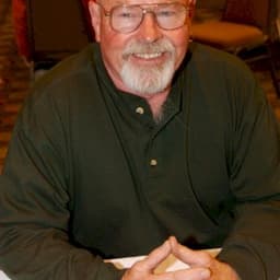 Charles Cyphers