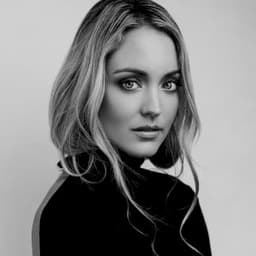 Christina Wolfe