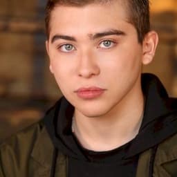 Raymond Ochoa