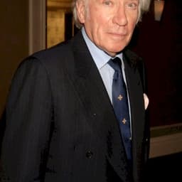 Frank Finlay