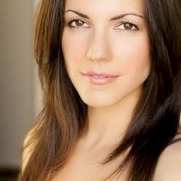 Anna Silk