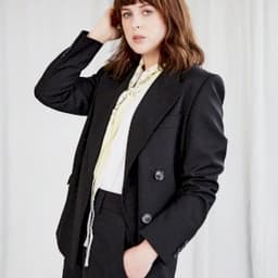 Alexandra Roach