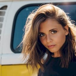 Alexandra Chando