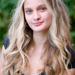 Amelie McLain
