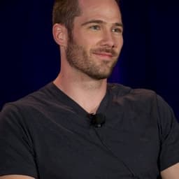 Luke Macfarlane