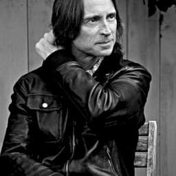 Robert Carlyle