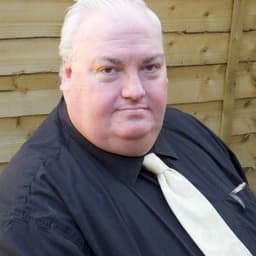 Simon Fisher-Becker