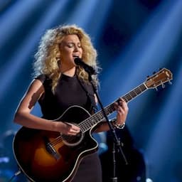 Tori Kelly