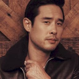 Raymond Lee