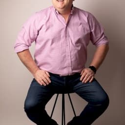 Simon Delaney