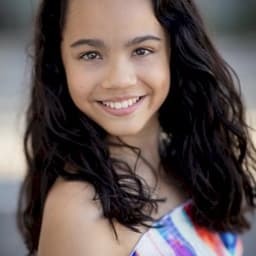 Chloe De Los Santos
