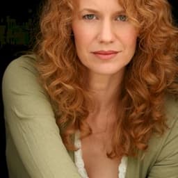 Laura Cayouette