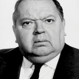 Leon Askin