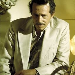 Warren Oates
